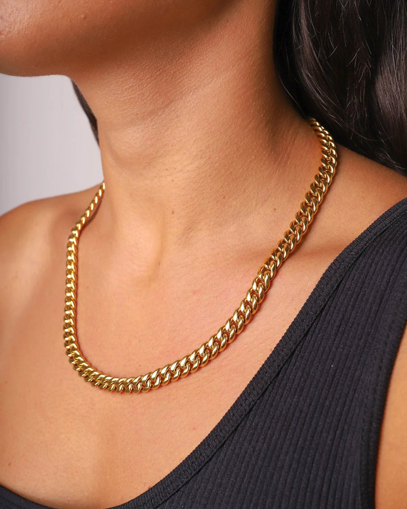 'Classic' Gold Necklace